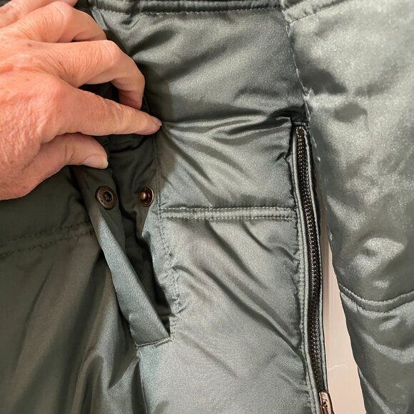 Land's End Quilted puffer jacket with Sherpa collar and buckle Women's Medium - Picture 9 of 9